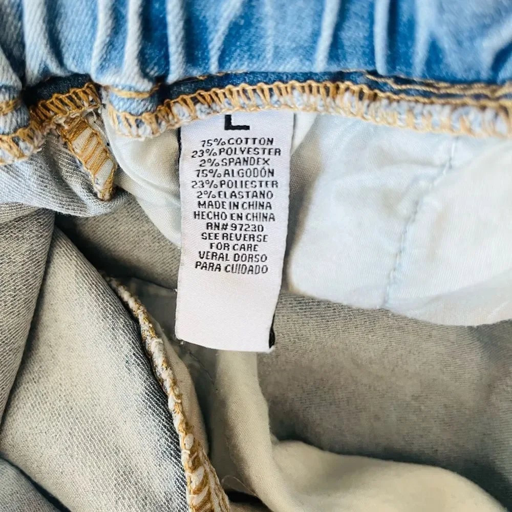 Almost Famous light blue wash drawstring cargo joggers jeans size Large.
